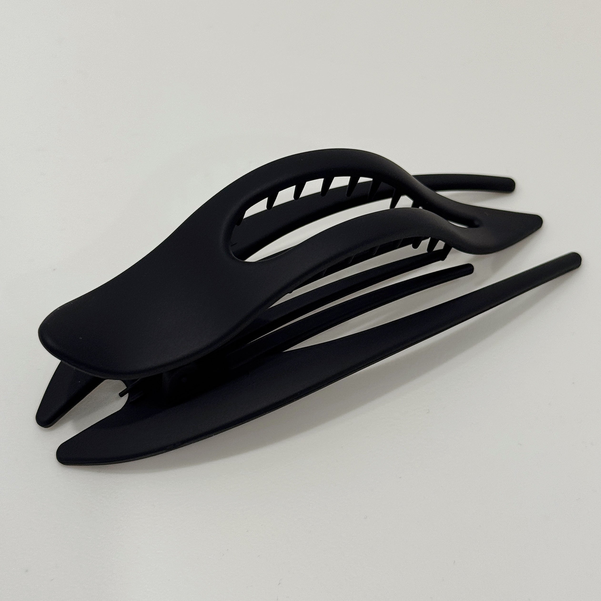 3 Pcs Duckbill Claw Clip – Strong Hold for All Hair Types