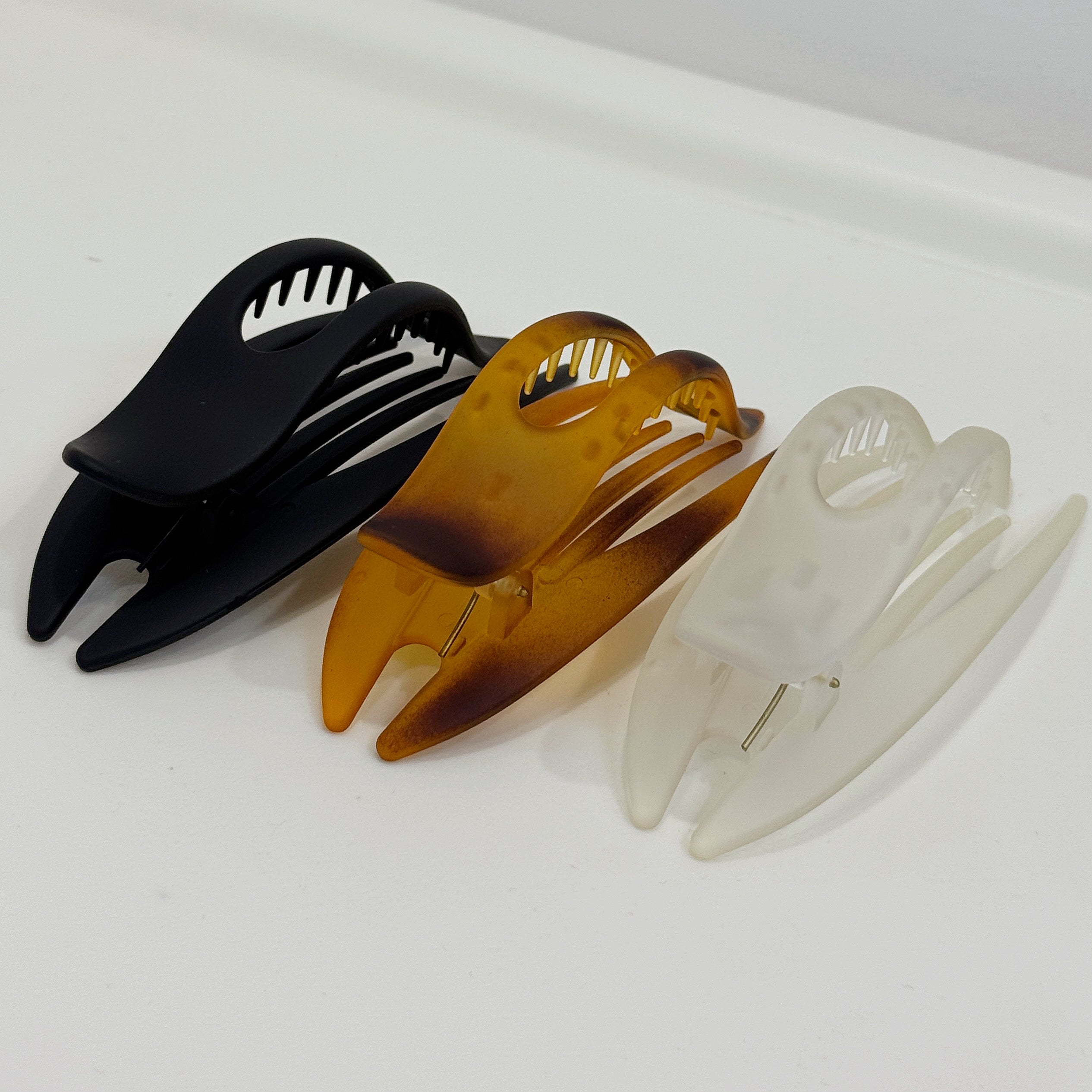 3 Pcs Duckbill Claw Clip – Strong Hold for All Hair Types