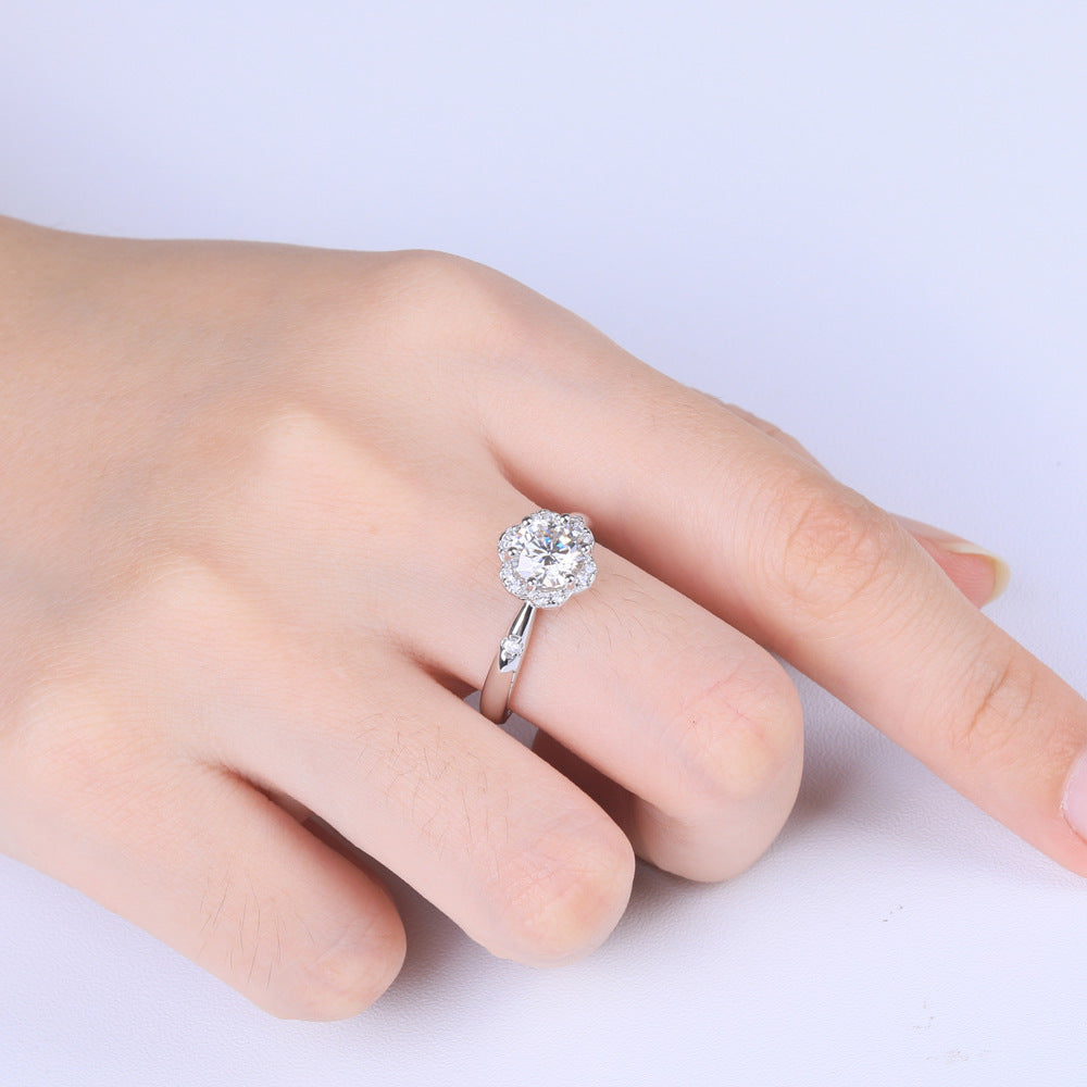 The Florette Collection – 1 Carat Floral Moissanite & Diamond Ring