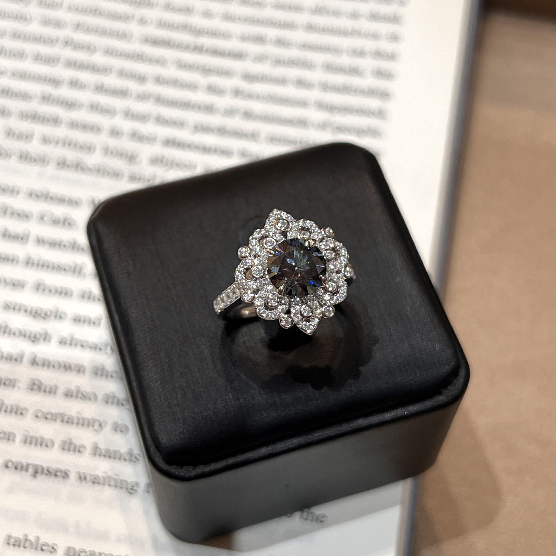 ‌S925 Sterling Silver 2CT Multicolor Blue Moissanite Ring - Viral Aesthetic Stacking Ring for Women