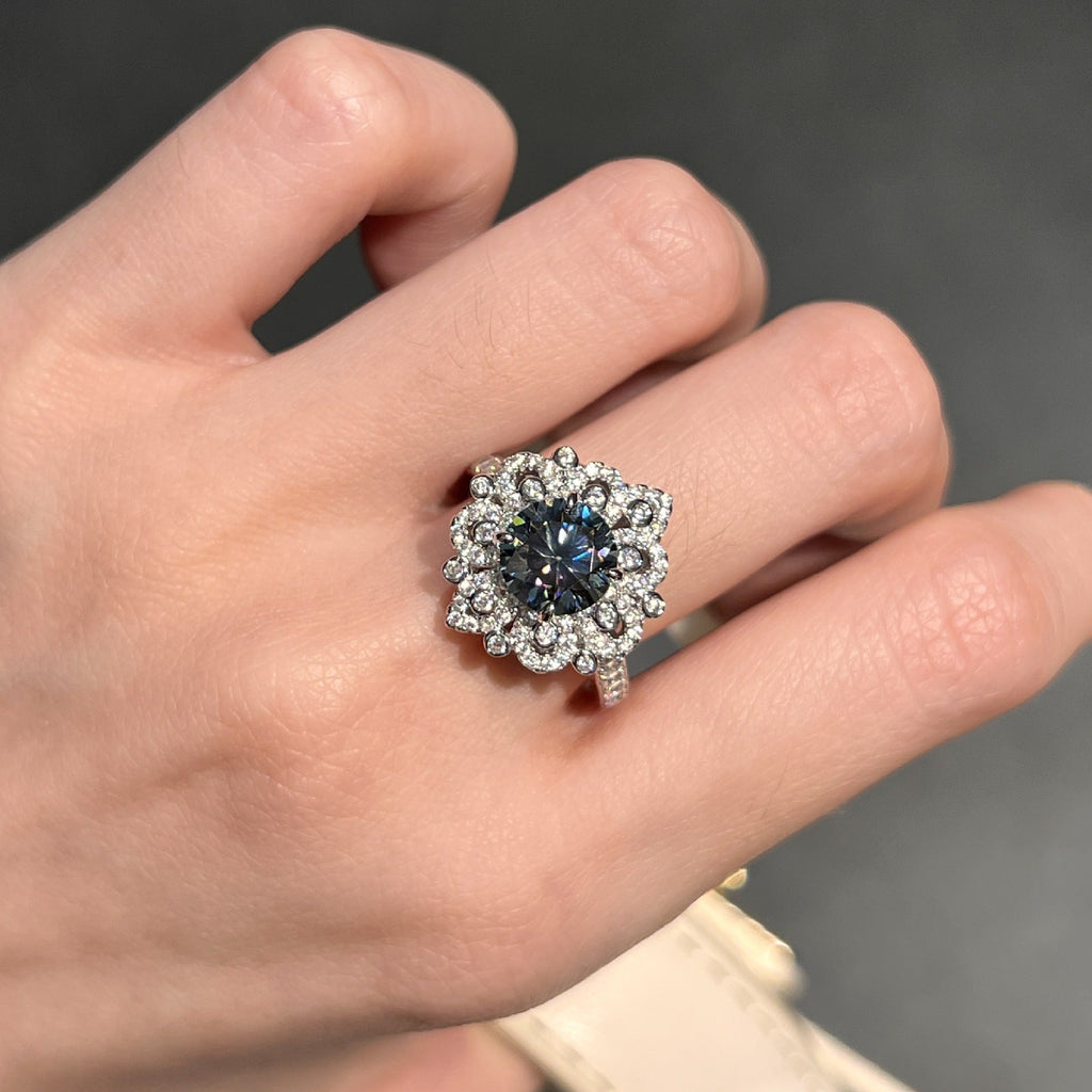 ‌S925 Sterling Silver 2CT Multicolor Blue Moissanite Ring - Viral Aesthetic Stacking Ring for Women