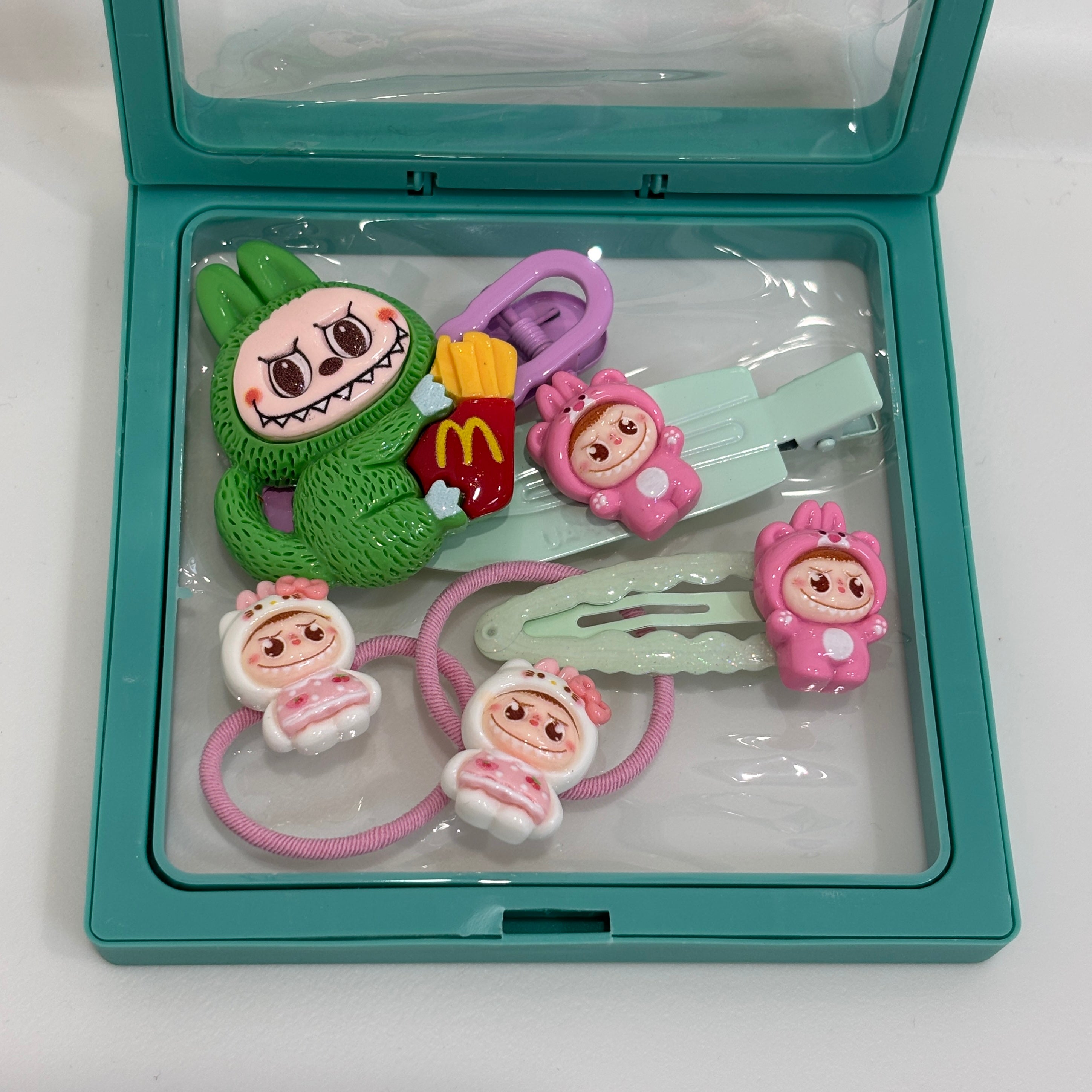 Kawaii Labubu Hair Clip & Scrunchie Set，Labubu Dreamy Hair Clips & Scrunchies Combo，Cute Animal Hair Accessories Bundle(Green Grape)